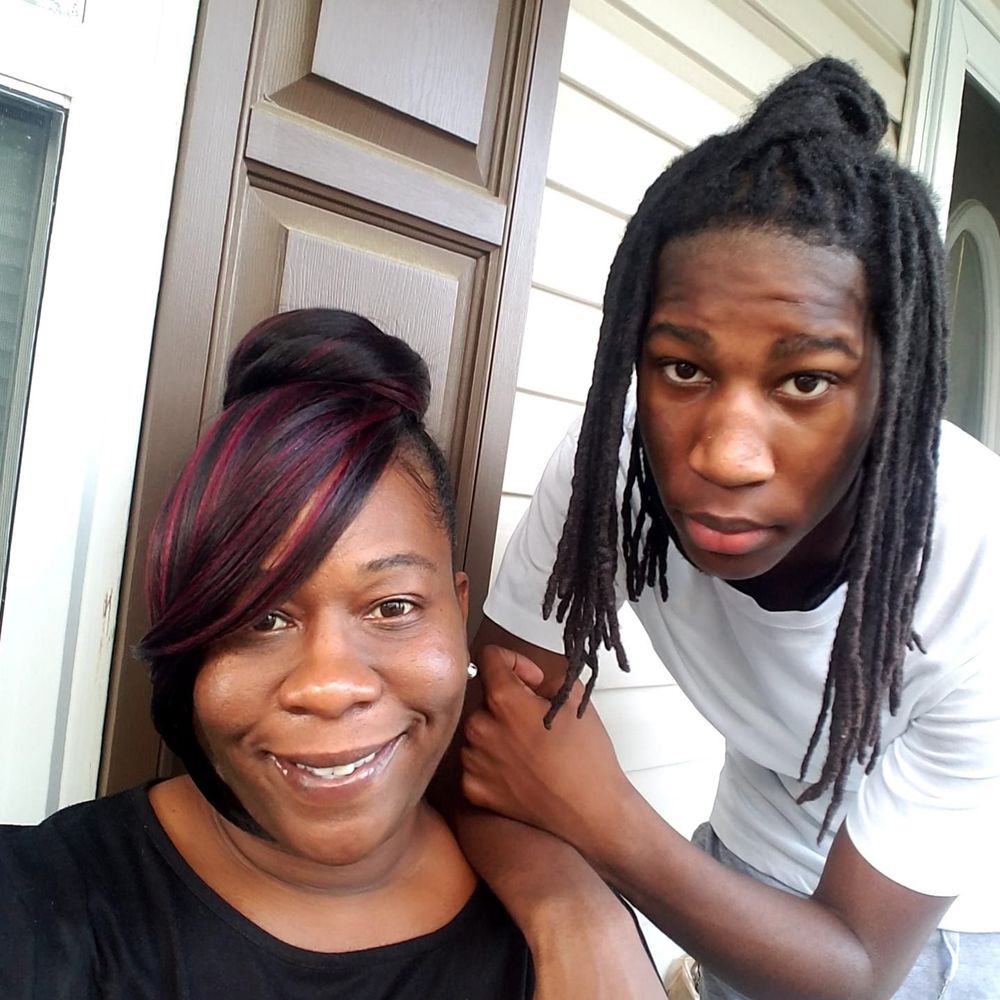 Meet your Posher, Em